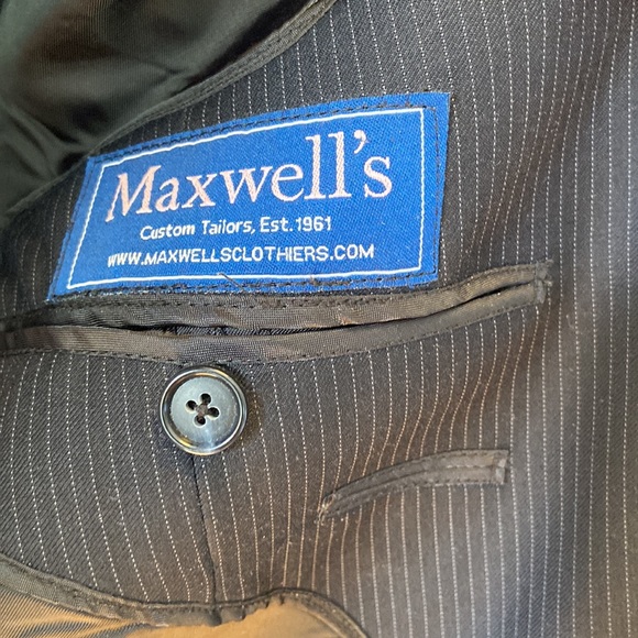Maxwells wool navy pinstripe suit. Please see details for measurements - Picture 4 of 14